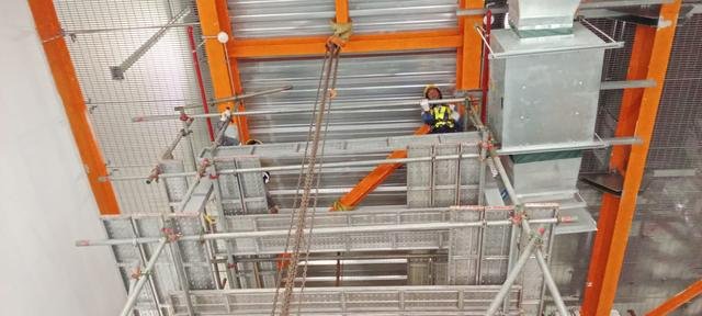 Data Center Elips — sewa & instalasi scaffolding