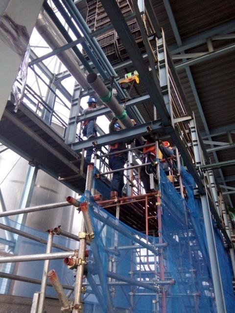 Scaffolding tangki minyak & ruang terbatas