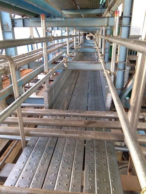 Scaffolding tangki minyak & ruang terbatas